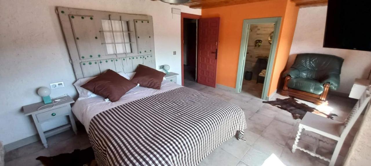 Casa Del Abuelo Pedro Guest House Las Majadas Bagian luar foto